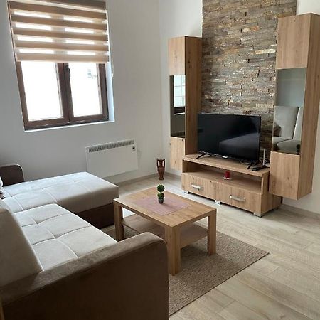 Kraljevi Konaci -Apartmani Bajka 카파오닉 외부 사진