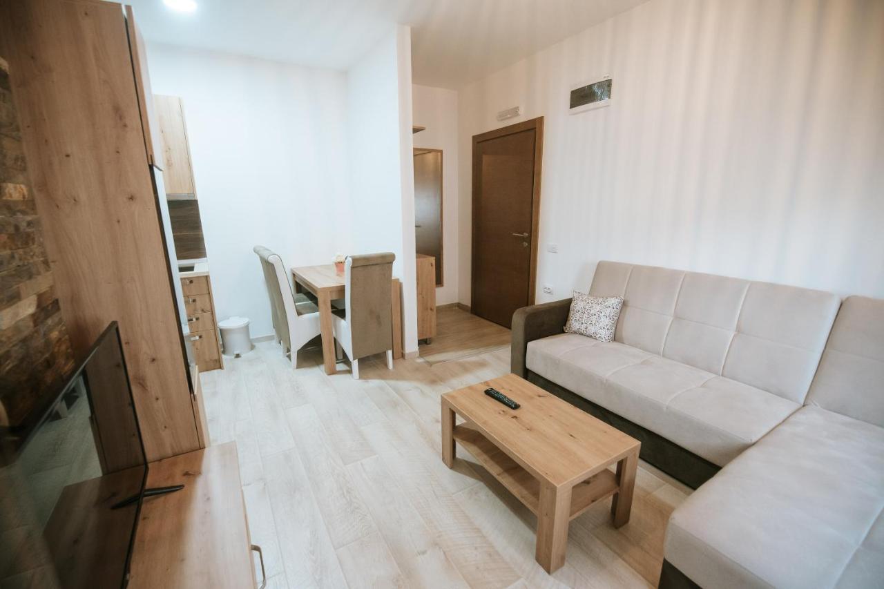 Kraljevi Konaci -Apartmani Bajka 카파오닉 외부 사진