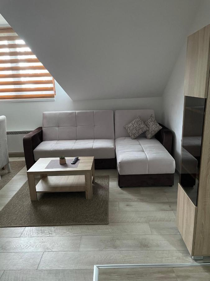 Kraljevi Konaci -Apartmani Bajka 카파오닉 외부 사진