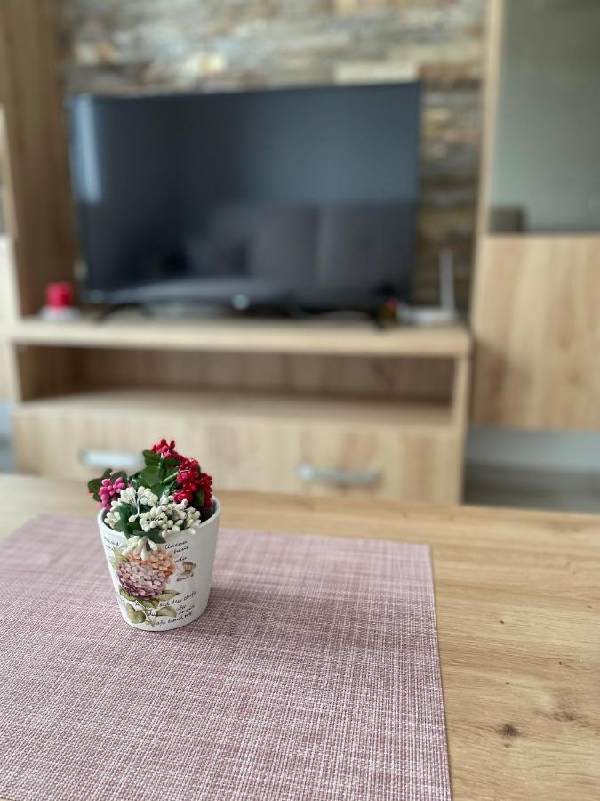 Kraljevi Konaci -Apartmani Bajka 카파오닉 외부 사진