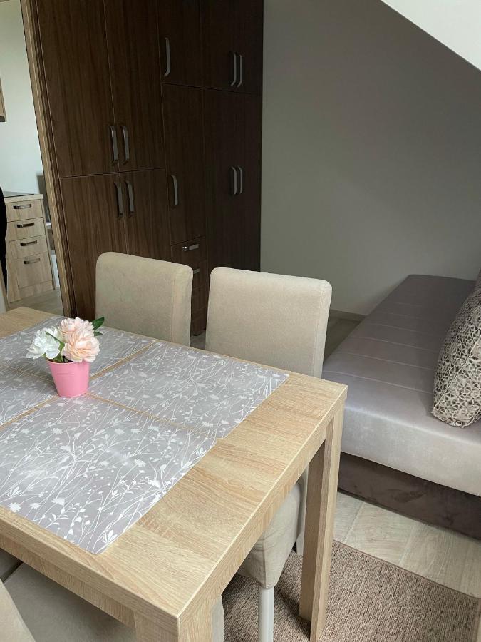 Kraljevi Konaci -Apartmani Bajka 카파오닉 외부 사진