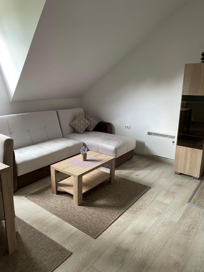 Kraljevi Konaci -Apartmani Bajka 카파오닉 외부 사진